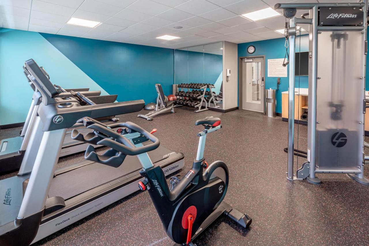 Avid Hotels Milwaukee West - Waukesha By Ihg Pewaukee Zewnętrze zdjęcie