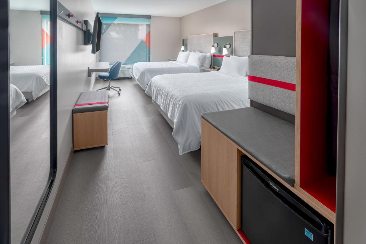 Avid Hotels Milwaukee West - Waukesha By Ihg Pewaukee Zewnętrze zdjęcie