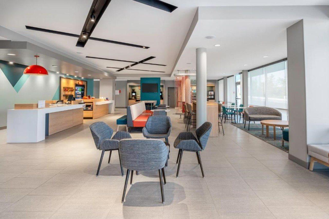 Avid Hotels Milwaukee West - Waukesha By Ihg Pewaukee Zewnętrze zdjęcie
